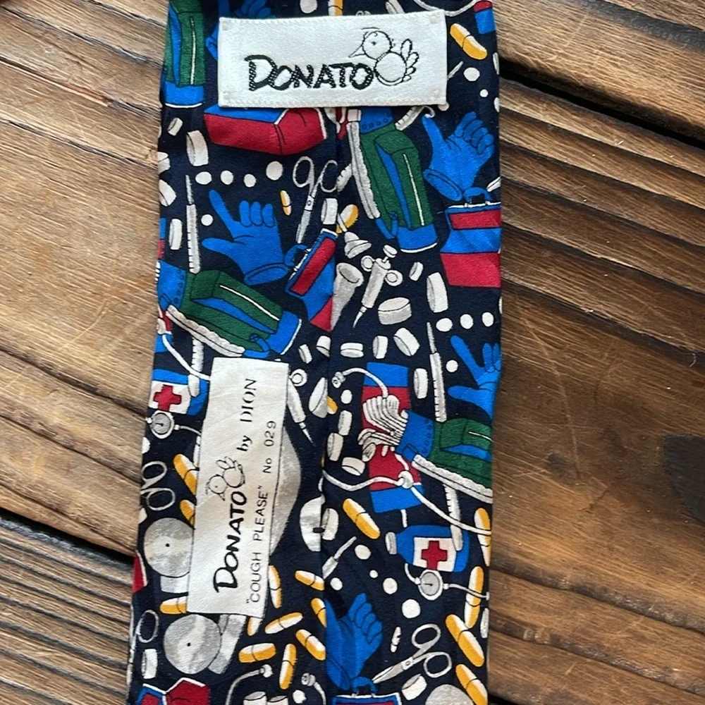 Vintage cartoonist Andy Donato “cough please” Medical Themed Tie